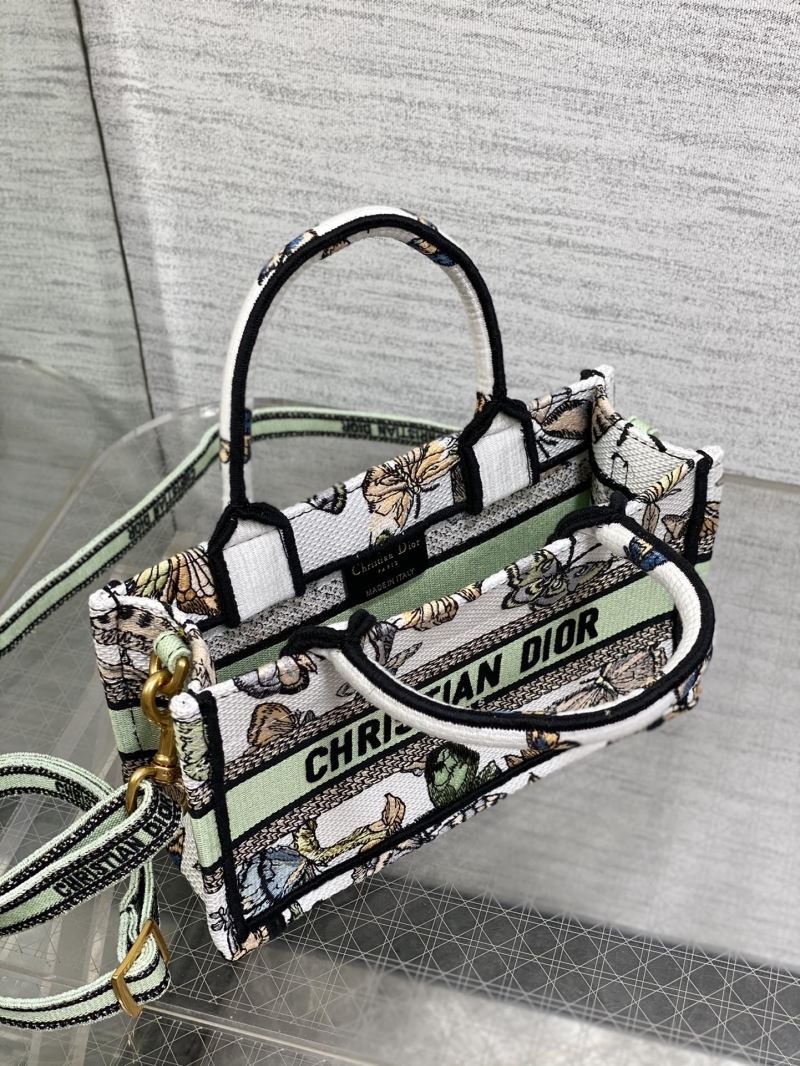 Dior Shopping Bags